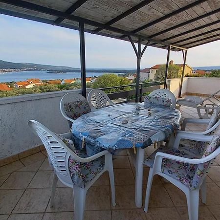Apartment Slavica Kornić Buitenkant foto