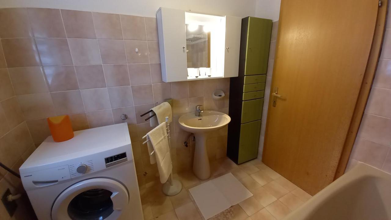 Apartment Slavica Kornić Buitenkant foto