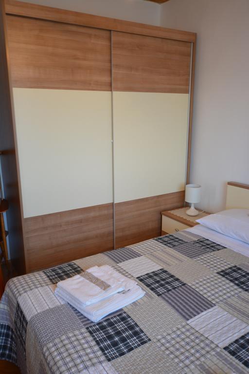 Apartment Slavica Kornić Buitenkant foto