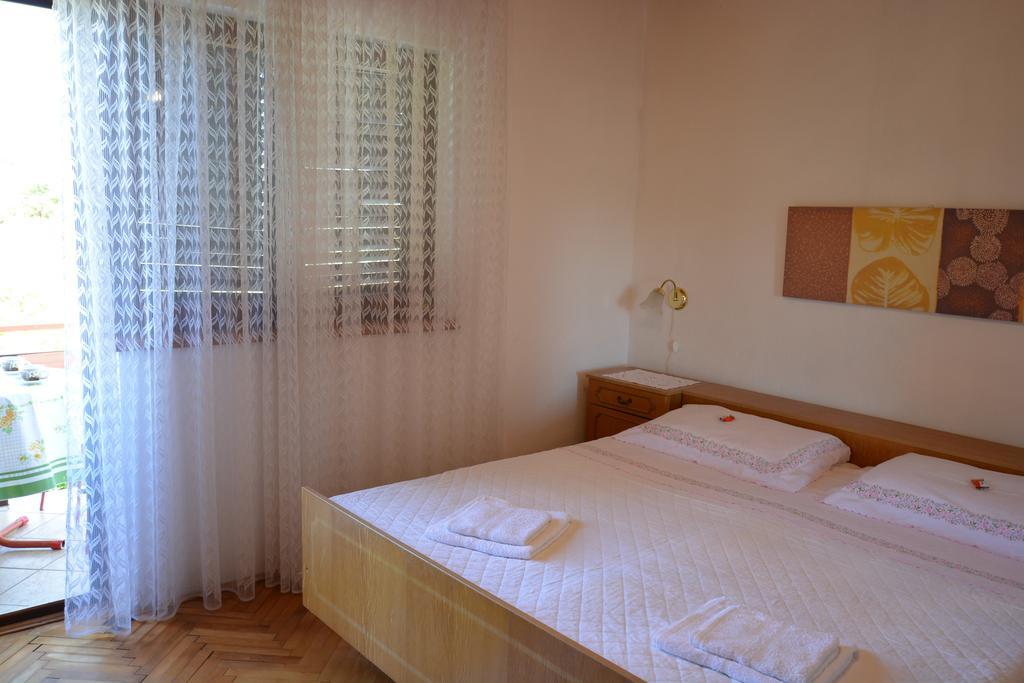 Apartment Slavica Kornić Buitenkant foto